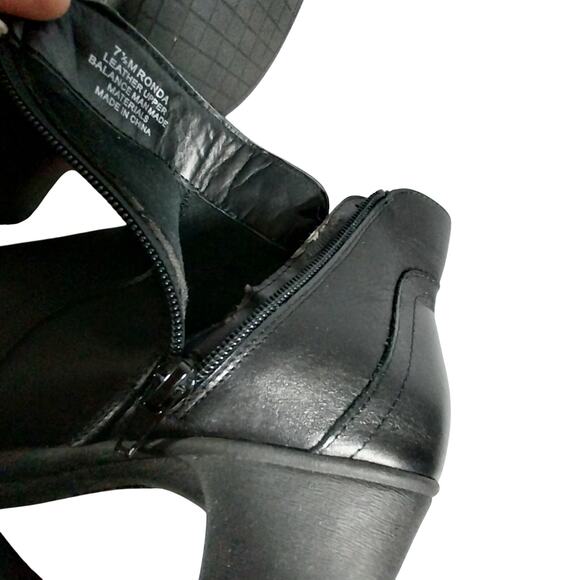 ABELLA! RONDA BLACK GENUINE LEATHER CHUNKY HEEL, RU BER SOLE ANKLE BOOTS!SZ 7.5M - Picture 9 of 11